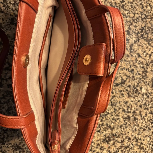 LC Lauren Conrad shoulder purse - Picture 3 of 3